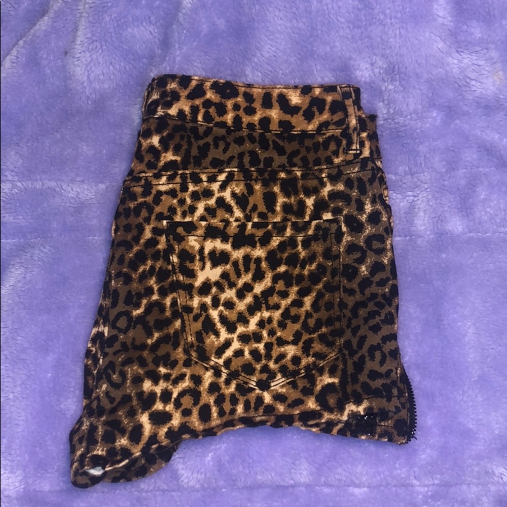 Cheetah Print Shorts 🐆